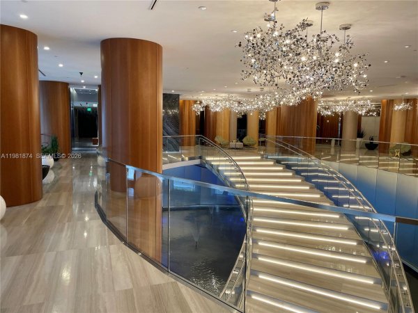 488 NE 18th St #1000 Miami, FL 33132