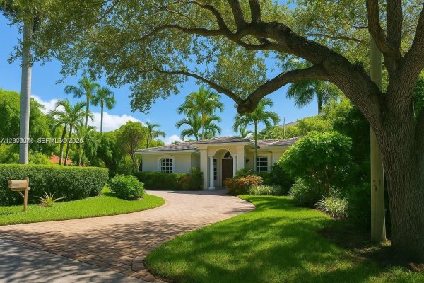 401 Warren Ln Key Biscayne, FL 33149