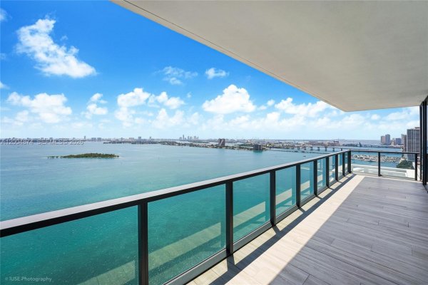 788 NE 23rd St #2401 Miami, FL 33137