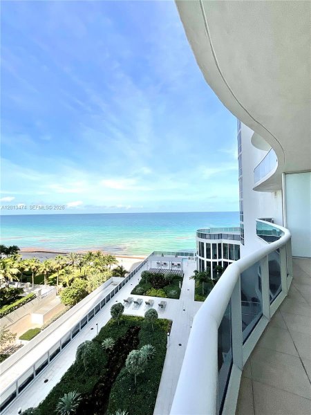 16001 Collins Ave #703 Sunny Isles Beach, FL 33160