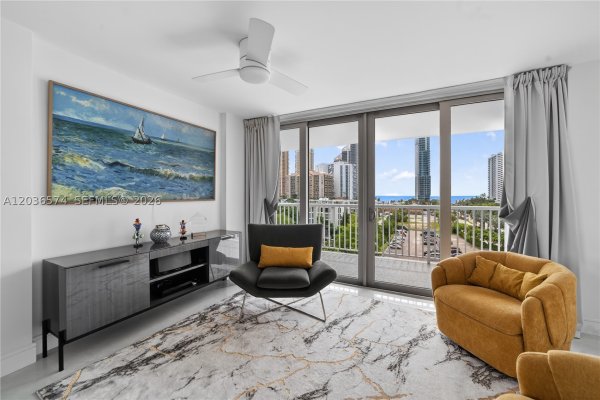 231 174th St #818 Sunny Isles Beach, FL 33160
