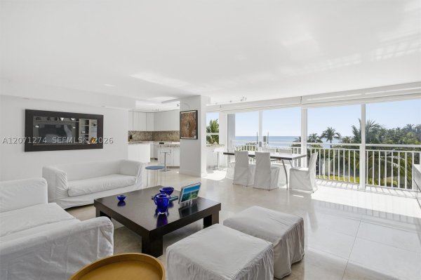 613 Ocean Dr #5D Key Biscayne, FL 33149