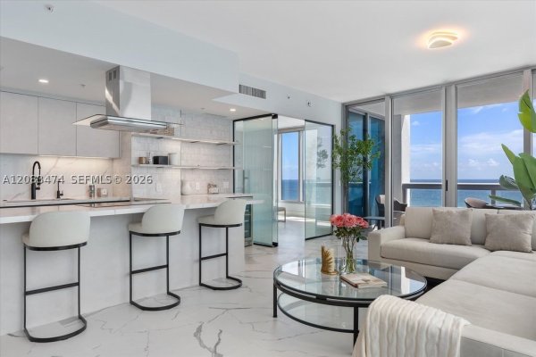 6899 Collins Ave #1008 Miami Beach, FL 33141