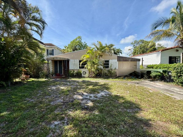804 SE 5th Fort Lauderdale, FL 33301