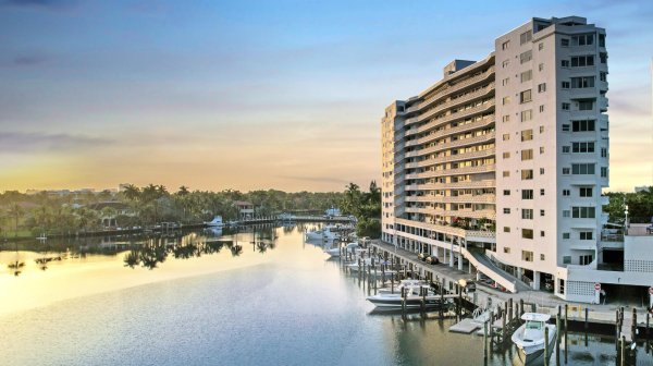 333 Sunset #404 Fort Lauderdale, FL 33301