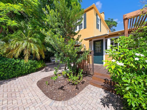 500 N Victoria Park Rd Fort Lauderdale, FL 33301