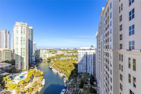 511 SE 5th #2018 Fort Lauderdale, FL 33301
