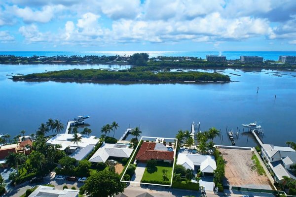 7932 Flagler Ct West Palm Beach, FL 33405 7932 Flagler Ct West Palm Beach, FL 33405