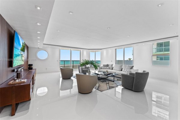 5801 Collins Ave #600 Miami Beach, FL 33140