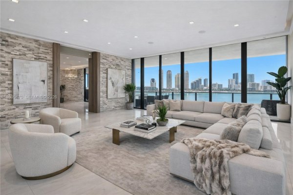 5000 Island Estates Dr #803 Aventura, FL 33160