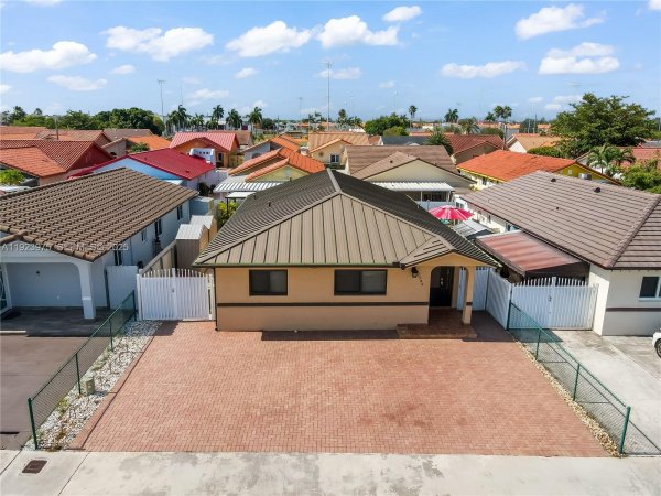 Undisclosed Address Hialeah, FL 33016