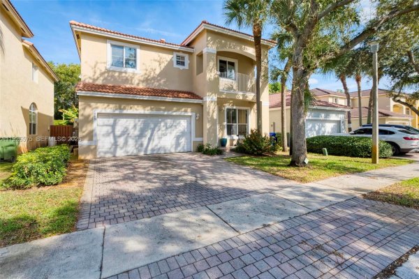 7665 NW 19th Ct Pembroke Pines, FL 33024