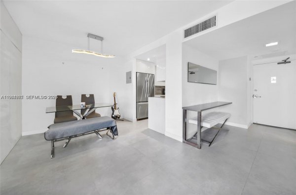 1200 West Ave #414 Miami Beach, FL 33139