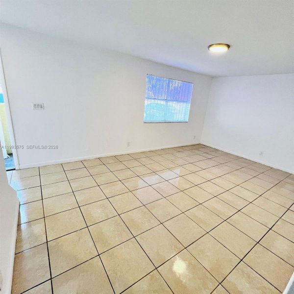 5721 Blueberry Ct #125 Lauderhill, FL 33313