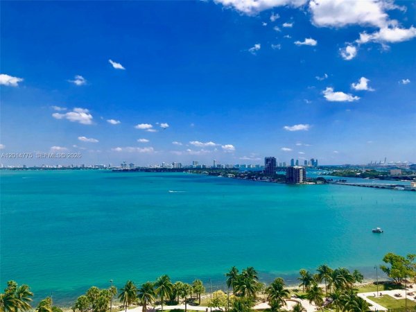 1800 N Bayshore Dr #1605 Miami, FL 33132