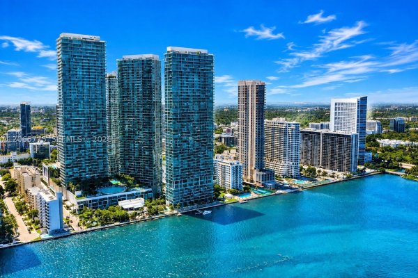 3131 NE 7th Ave #306 Miami, FL 33137