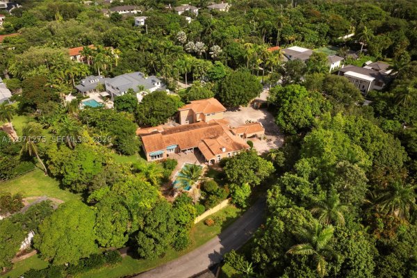 4820 SW 82nd St Miami, FL 33143
