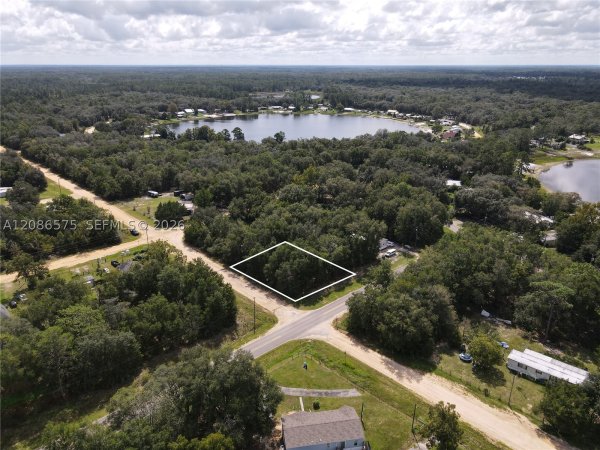 104 Gunner Ave Other, FL 32148
