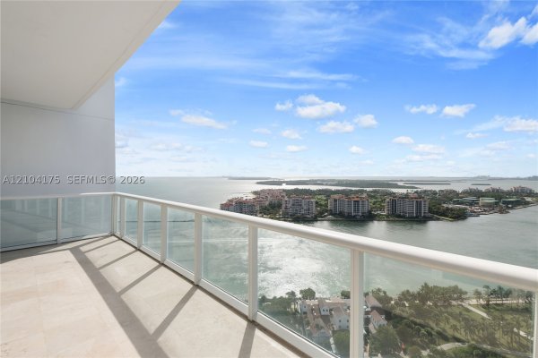 100 S Pointe Dr #2902 Miami Beach, FL 33139