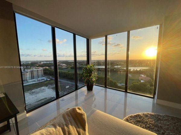 5252 NW 85th Ave #1702 Doral, FL 33166