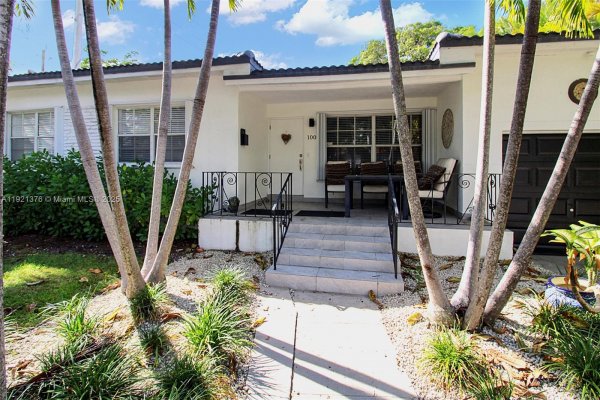 100 SW 30th Rd Miami, FL 33129