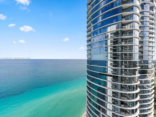 15811 Collins Ave #3707 Sunny Isles Beach, FL 33160