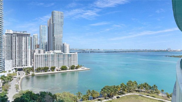 1900 N Bayshore Dr #1708 Miami, FL 33132