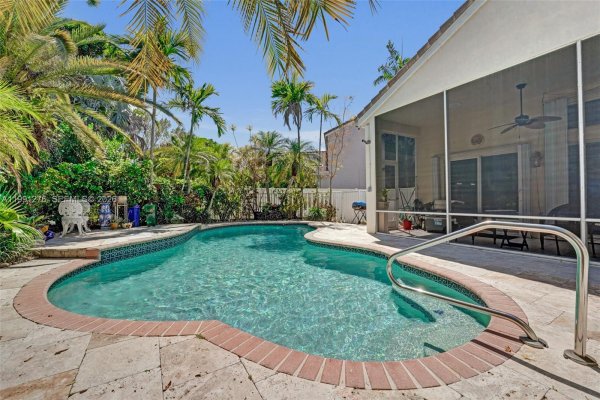 1080 Briar Rdg Rd Weston, FL 33327