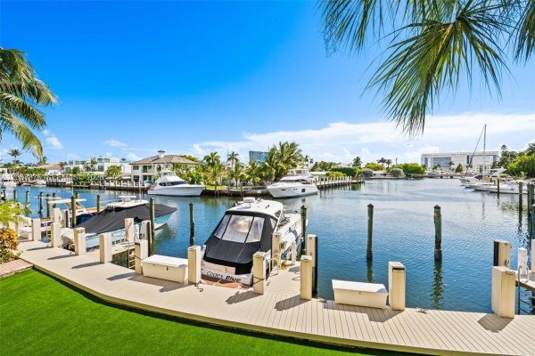 1414 SE 12th St #1B Fort Lauderdale, FL 33316
