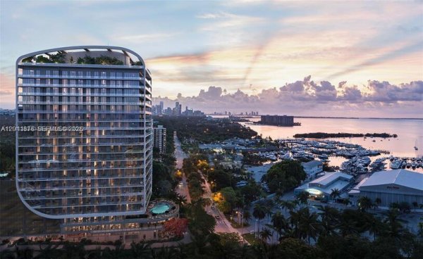 2678 Tigertail Ave #908 Coconut Grove, FL 33133