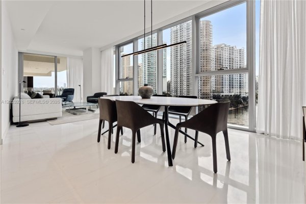 300 Biscayne Blvd Way #804 Miami, FL 33131