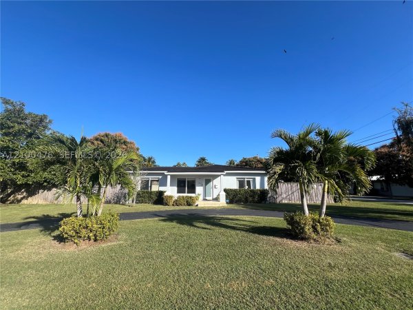 5801 SW 53rd Ter Miami, FL 33155