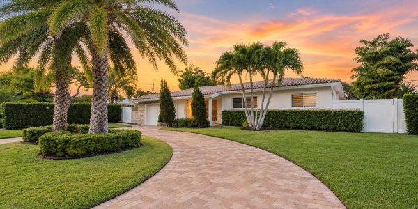 2205 NE 30th Lighthouse Point, FL 33064