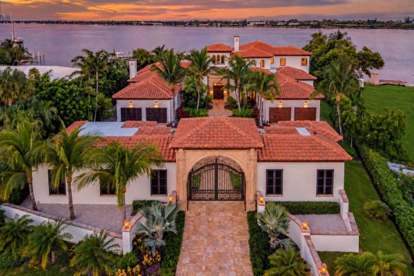 3400 N Flagler Dr West Palm Beach, FL 33407