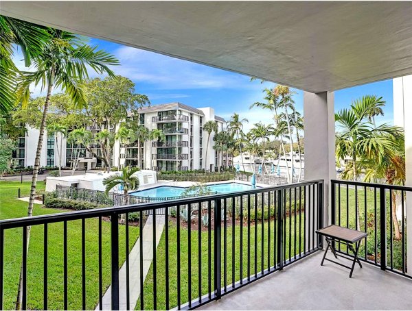 1301 River Reach #201 Fort Lauderdale, FL 33315