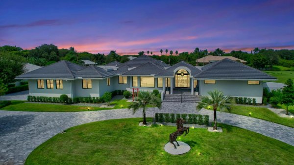 3605 Oakview Delray Beach, FL 33445