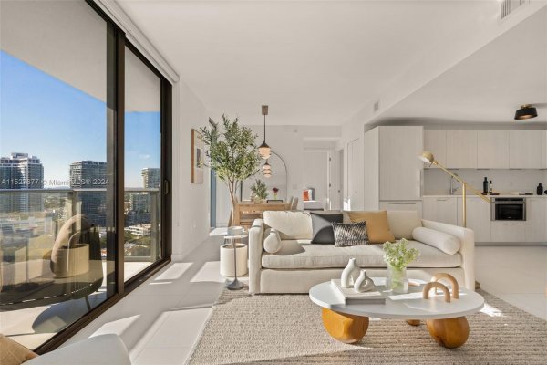 501 NE 31st St #2209 Miami, FL 33137