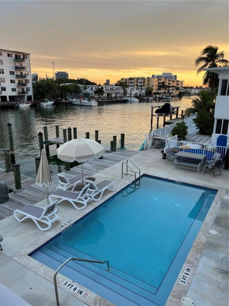 8035 Crespi Blvd #13 Miami Beach, FL 33141