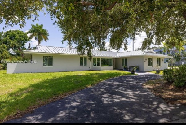 7980 SW 108th St Miami, FL 33156