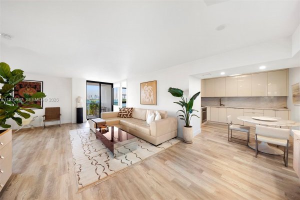 9 Island Ave #702 Miami Beach, FL 33139