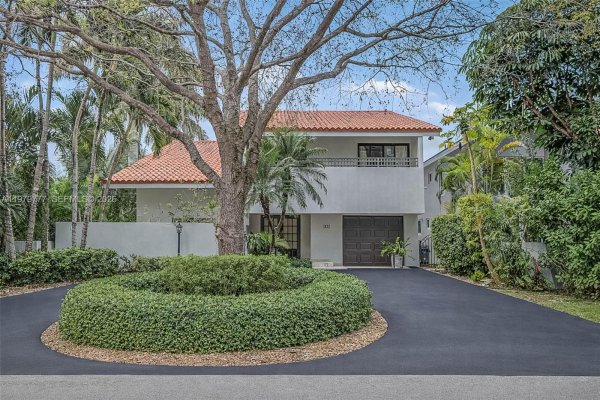 4950 San Amaro Dr Coral Gables, FL 33146