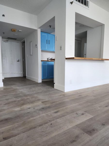 520 Brickell Key Dr #A1517 Miami, FL 33131