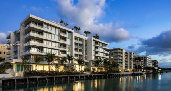 9540 W Bay Hbr Dr #301 Bay Harbor Islands, FL 33154