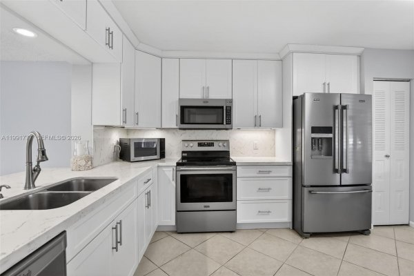 901 SW 128th Ter #102A Pembroke Pines, FL 33027