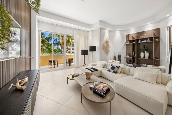 808 Brickell Key Dr #408 Miami, FL 33131