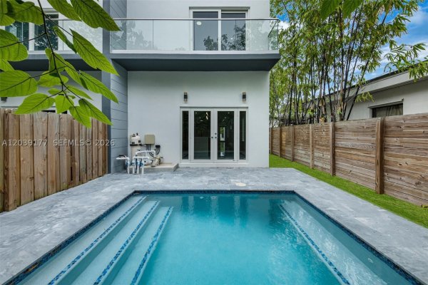 3142 Carter St #3142 Miami, FL 33133