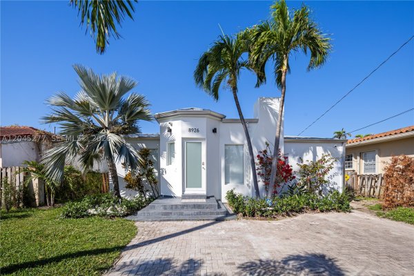 8926 Emerson Ave Surfside, FL 33154