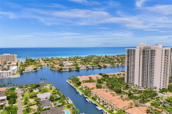 21200 Point Pl #403 Aventura, FL 33180