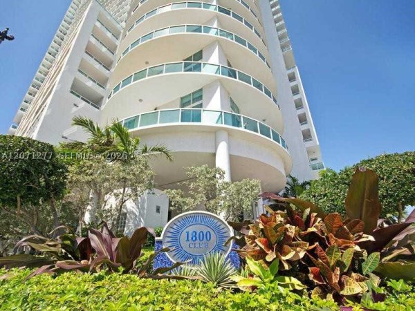 1800 N Bayshore Dr #814 Miami, FL 33132