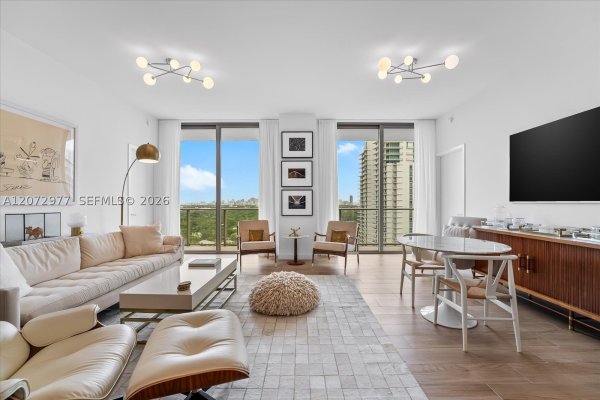 2678 Tigertail Ave #1508 Miami, FL 33133